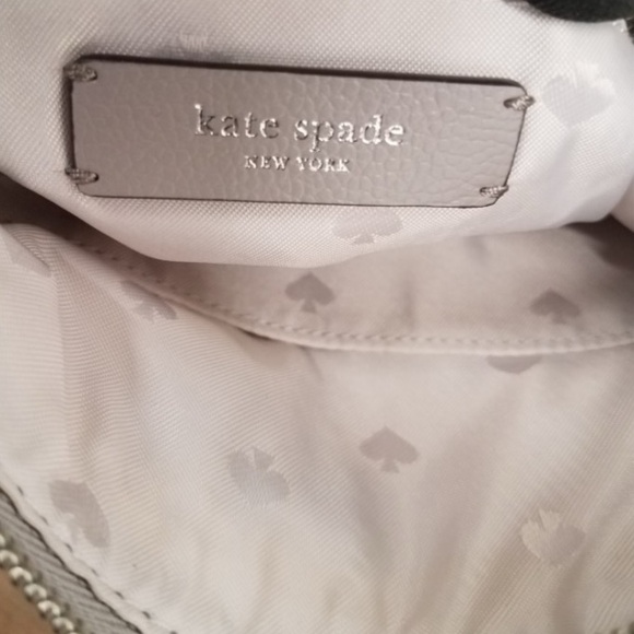 Kate Spade Wilson Road Dessi Bag in Grey Nylon and Leather trim Crossbody purse - Picture 4 of 7